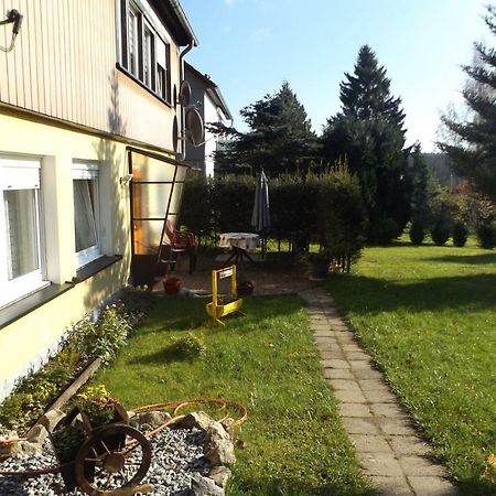 Apartamento Haus Am Waldesrand Tanne Exterior foto