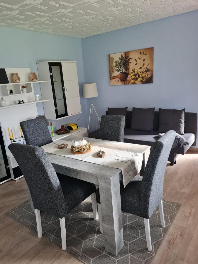 Apartamento Haus Am Waldesrand Tanne Exterior foto
